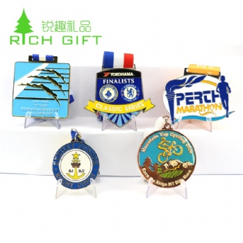 Custom Honor Medals for Events & Competitions | Professional Award Manufacturer - eRichGift
